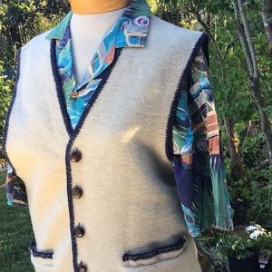 Tommy Hilfiger 100%  wool vest
